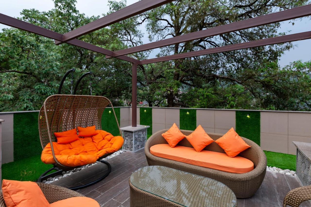 מוסורי Hotel La Eden מראה חיצוני תמונה