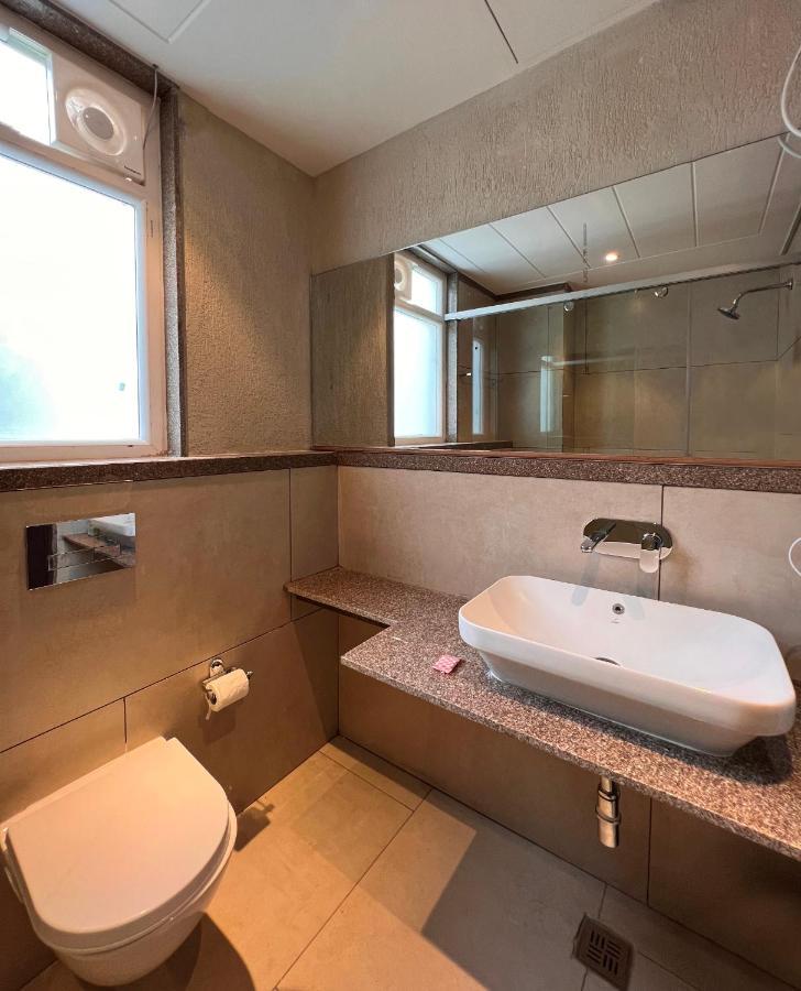 מוסורי Hotel La Eden מראה חיצוני תמונה