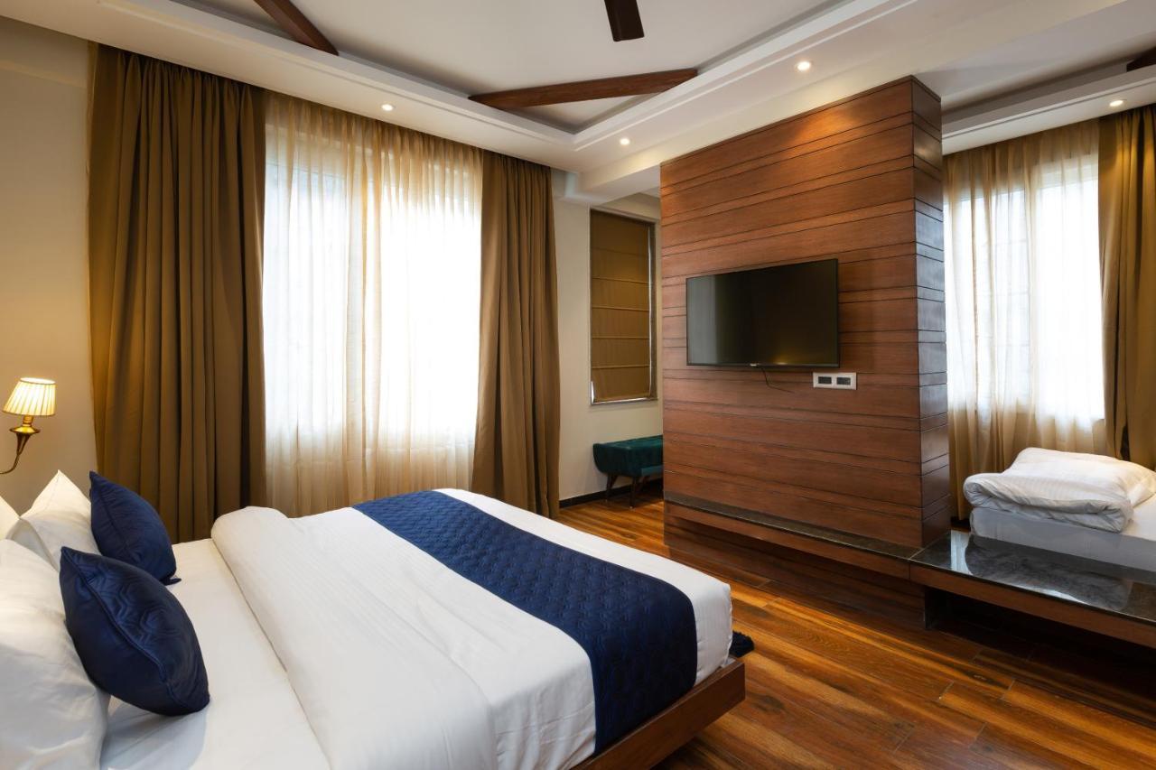 מוסורי Hotel La Eden מראה חיצוני תמונה